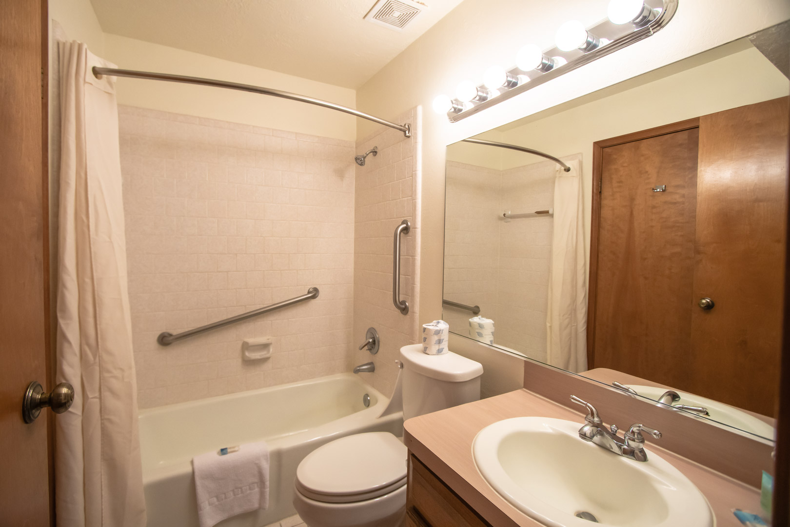 A clean bathroom at VRI's Sweetwater at Lake Conroe in Montgomery, TX.
